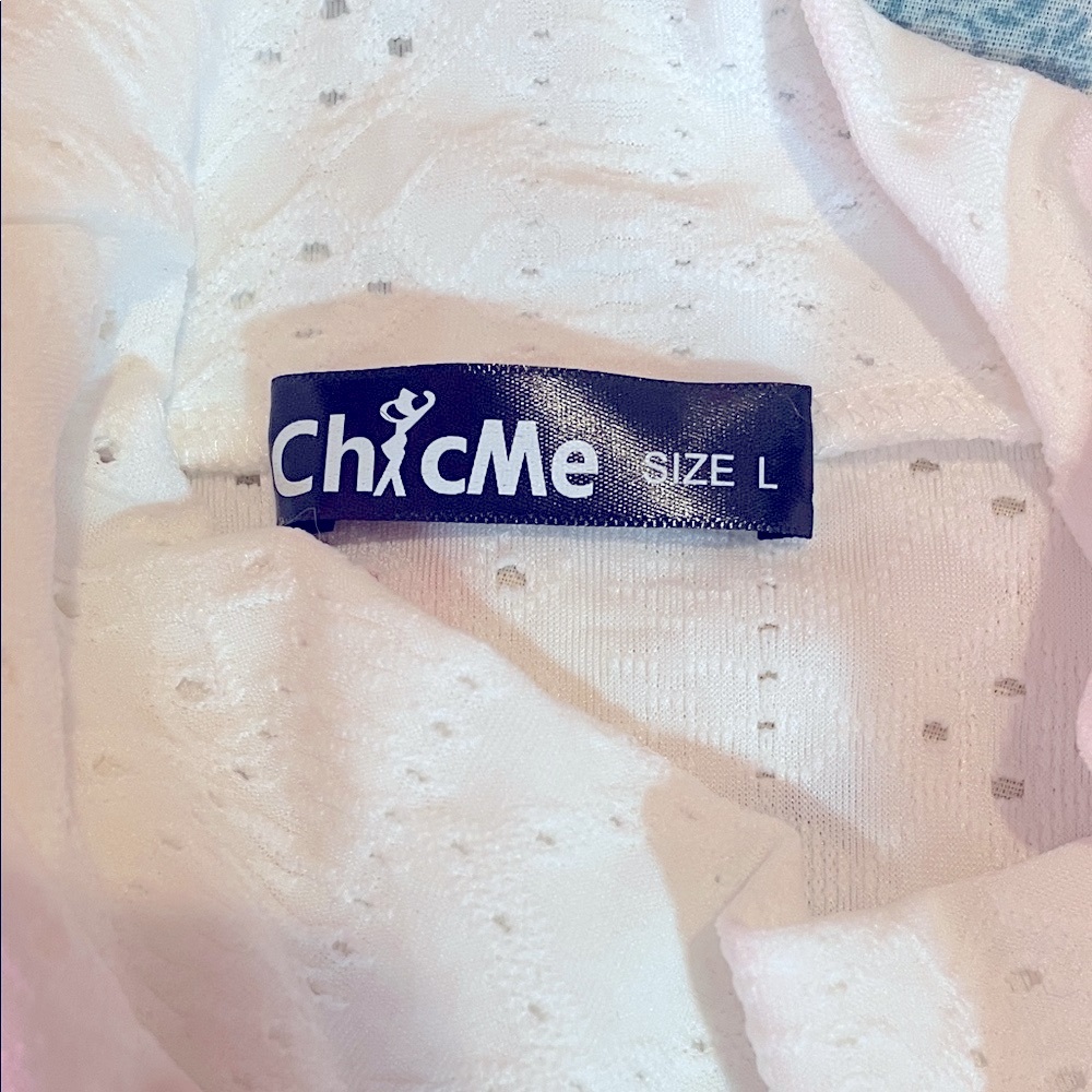 Chic White Eyelet Ruffle Blouse so cute 🥰 - Picture 2 of 5